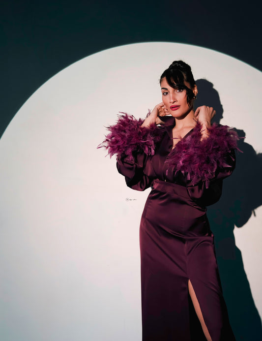 Abito Satin con piume