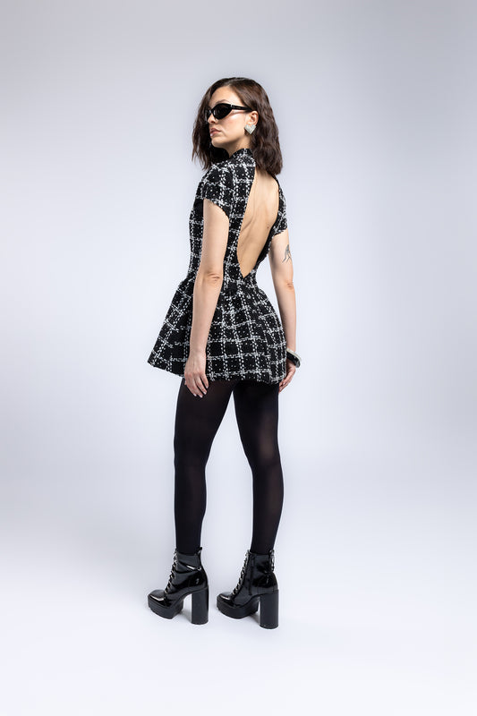 Abito mini con bouclè con strass