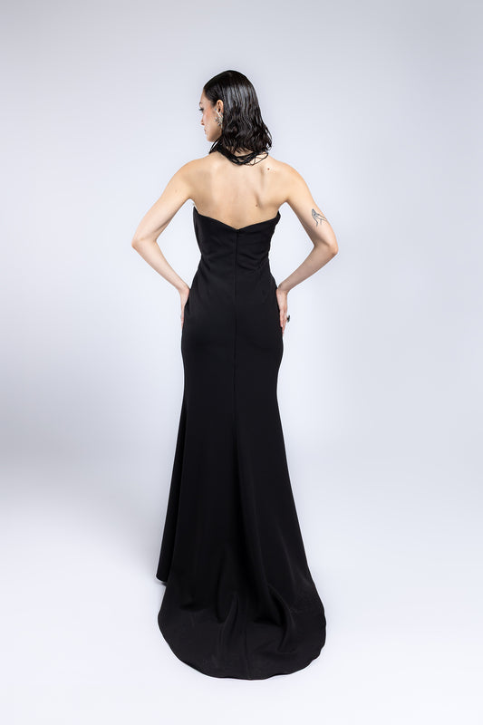 Abito lungo con dettagli in tulle